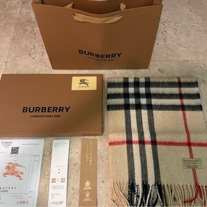 Burberry Classic Nova Check 100% Cashmere Scarf Beige Made in Scotland